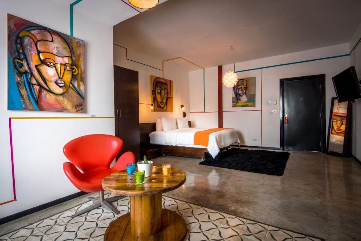 By Color by Pabliu room at Tántalo Hotel